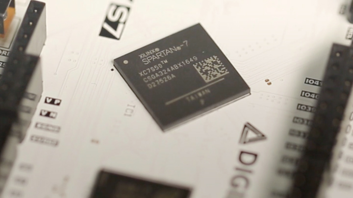 Xilinx Spartan-7 FPGA 宣布进入量产